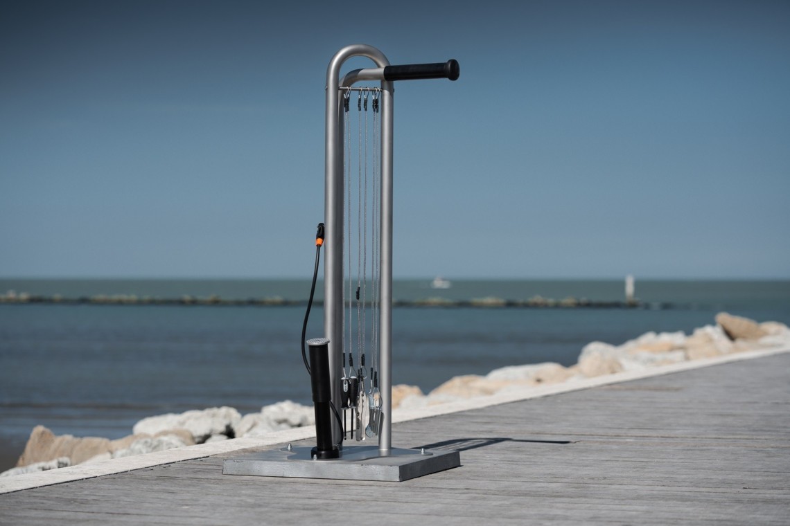 AGAVE – Station de réparation vélo inox pour espaces publics